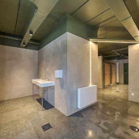 Savannah 4p 2bdrms Camping *