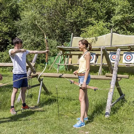 Savannah 4p 2bdrms Camping *